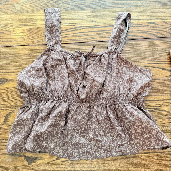 Cleo + Wolf Tops - NWT Cleo & Wolf Floral Crop Ruched Tank